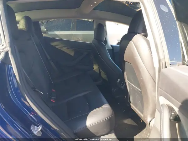 5YJ3E1EAXJF060070 2018 TESLA MODEL 3 - Image 8