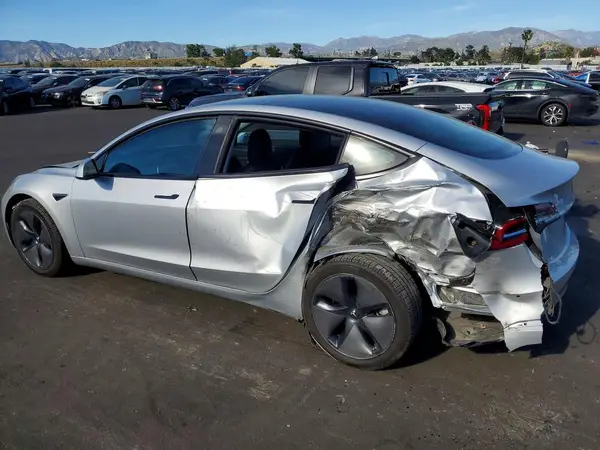 5YJ3E1EAXJF060537 2018 TESLA MODEL 3 - Image 2