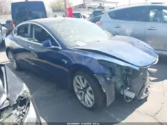 5YJ3E1EAXJF076351 2018 TESLA MODEL 3
