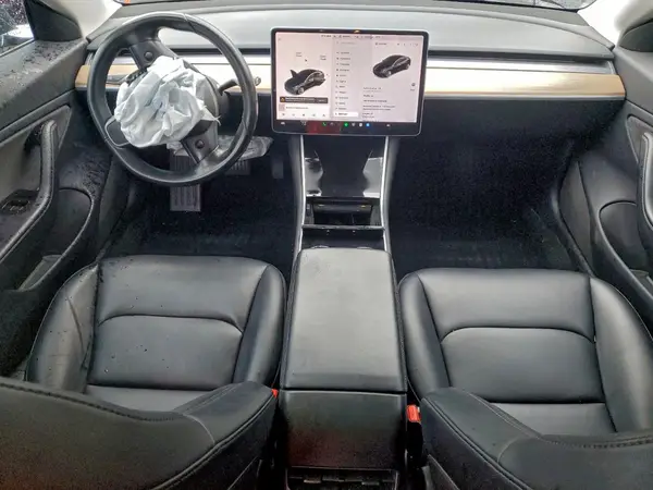 5YJ3E1EAXJF089620 2018 TESLA MODEL 3 - Image 8