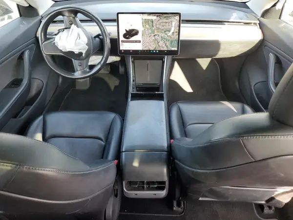 5YJ3E1EAXJF098494 2018 TESLA MODEL 3 - Image 8