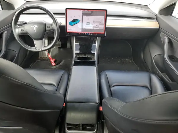 5YJ3E1EAXJF108862 2018 TESLA MODEL 3 - Image 8