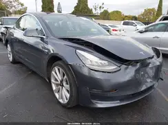 5YJ3E1EAXJF116282 2018 TESLA MODEL 3