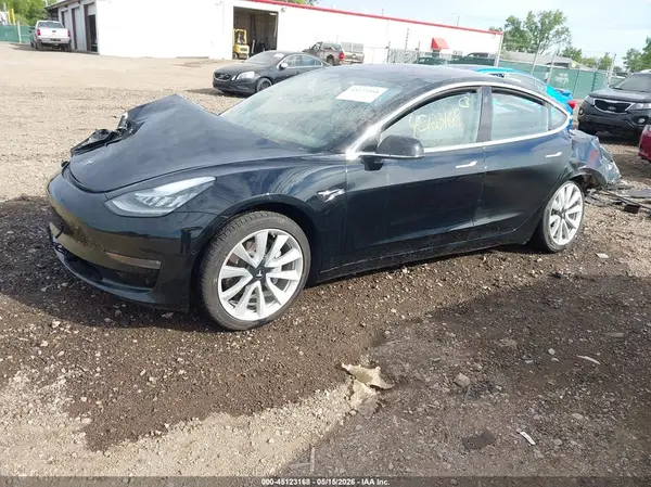 5YJ3E1EAXJF122759 2018 TESLA MODEL 3 - Image 2