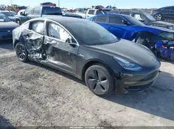 5YJ3E1EAXJF122860 2018 TESLA MODEL 3