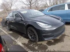 5YJ3E1EAXJF152456 2018 TESLA MODEL 3