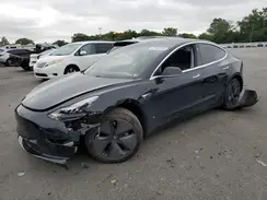 5YJ3E1EAXJF152621 2018 TESLA MODEL 3