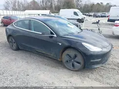 5YJ3E1EAXJF152795 2018 TESLA MODEL 3