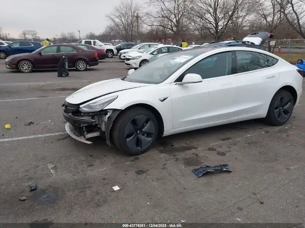 5YJ3E1EAXJF153056 2018 TESLA MODEL 3 - Image 2
