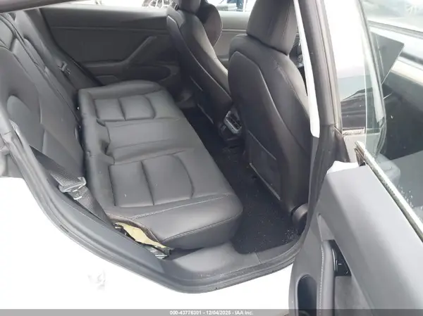 5YJ3E1EAXJF153056 2018 TESLA MODEL 3 - Image 8