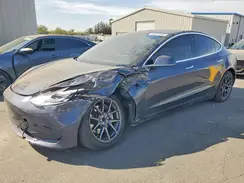 5YJ3E1EAXJF153493 2018 TESLA MODEL 3