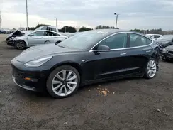 5YJ3E1EAXJF154501 2018 TESLA MODEL 3
