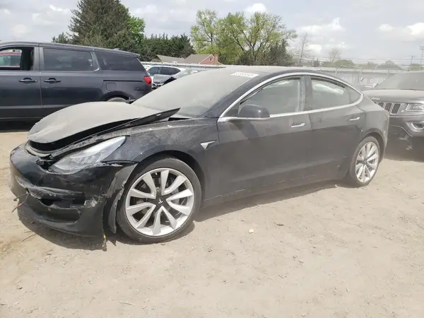 5YJ3E1EAXJF154580 2018 TESLA MODEL 3 - Image 1