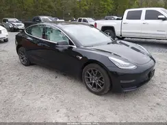 5YJ3E1EAXJF155194 2018 TESLA MODEL 3