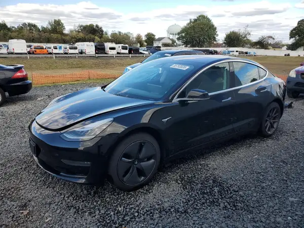 5YJ3E1EAXJF156524 2018 TESLA MODEL 3 - Image 1