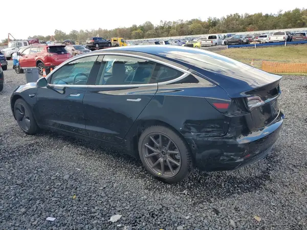 5YJ3E1EAXJF156524 2018 TESLA MODEL 3 - Image 2