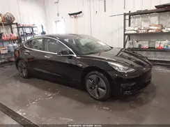 5YJ3E1EAXJF156572 2018 TESLA MODEL 3