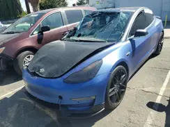 5YJ3E1EAXJF156829 2018 TESLA MODEL 3