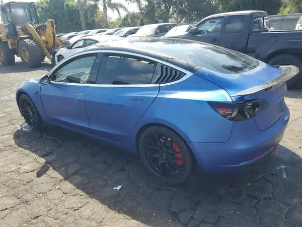 5YJ3E1EAXJF156829 2018 TESLA MODEL 3 - Image 2