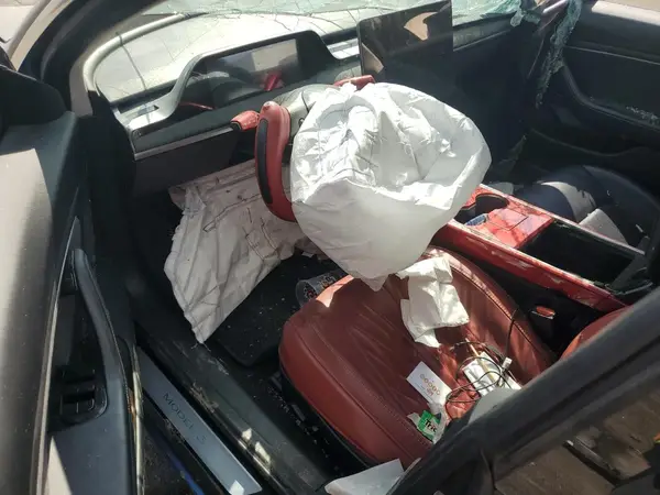 5YJ3E1EAXJF156829 2018 TESLA MODEL 3 - Image 8