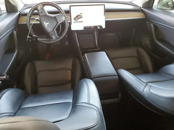 5YJ3E1EAXJF156832 2018 TESLA MODEL 3 - Image 8