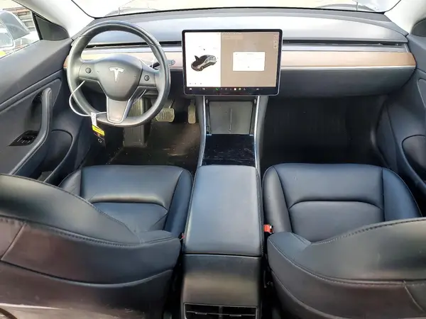 5YJ3E1EAXJF157866 2018 TESLA MODEL 3 - Image 8