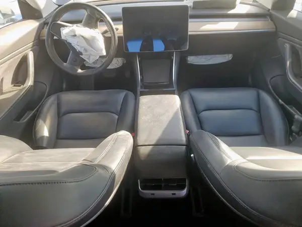 5YJ3E1EAXJF158046 2018 TESLA MODEL 3 - Image 8