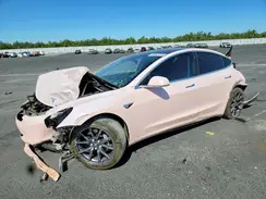 5YJ3E1EAXJF158631 2018 TESLA MODEL 3