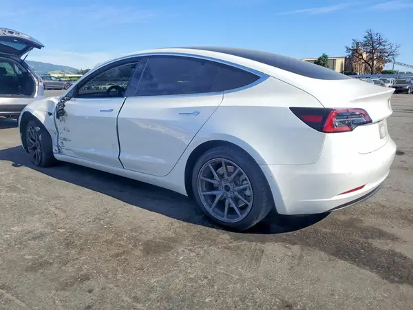 5YJ3E1EAXJF161657 2018 TESLA MODEL 3 - Image 2