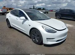 5YJ3E1EAXJF161884 2018 TESLA MODEL 3