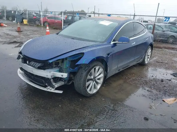 5YJ3E1EAXJF164431 2018 TESLA MODEL 3 - Image 2
