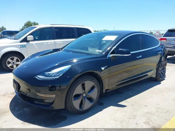 5YJ3E1EAXJF166387 2018 TESLA MODEL 3 - Image 2