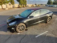 5YJ3E1EAXJF166437 2018 TESLA MODEL 3