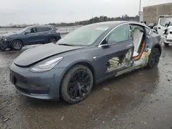 5YJ3E1EAXJF166731 2018 TESLA MODEL 3