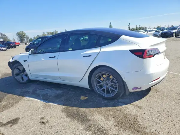 5YJ3E1EAXJF168740 2018 TESLA MODEL 3 - Image 2
