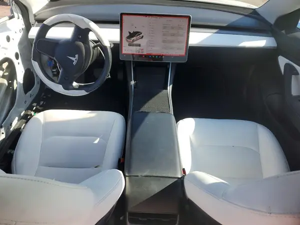 5YJ3E1EAXJF168785 2018 TESLA MODEL 3 - Image 8