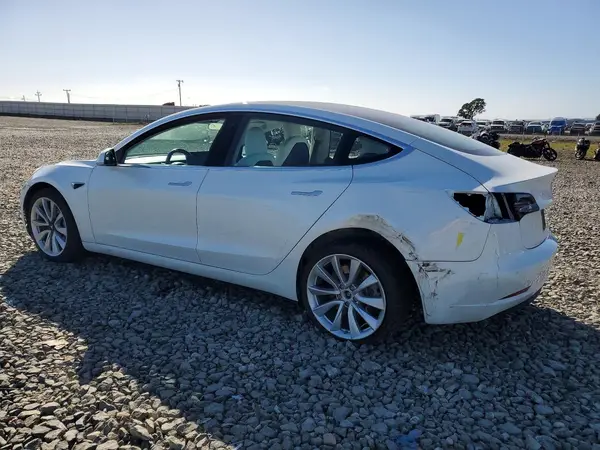 5YJ3E1EAXJF169595 2018 TESLA MODEL 3 - Image 2
