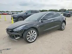 5YJ3E1EAXJF176174 2018 TESLA MODEL 3