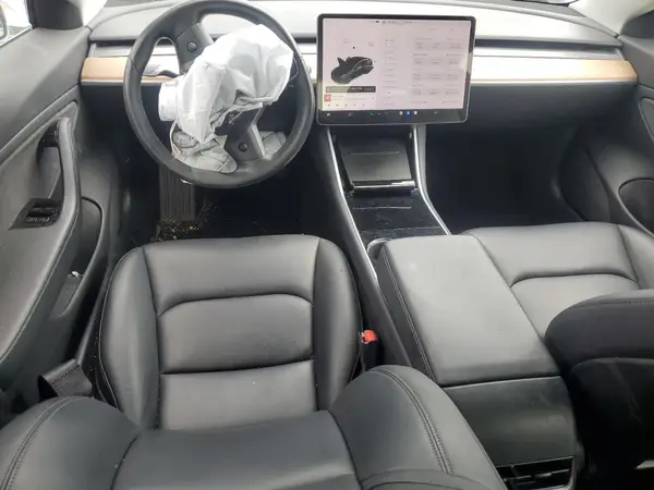5YJ3E1EAXKF196877 2019 TESLA MODEL 3 - Image 8