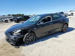 5YJ3E1EAXKF297563 2019 TESLA MODEL 3