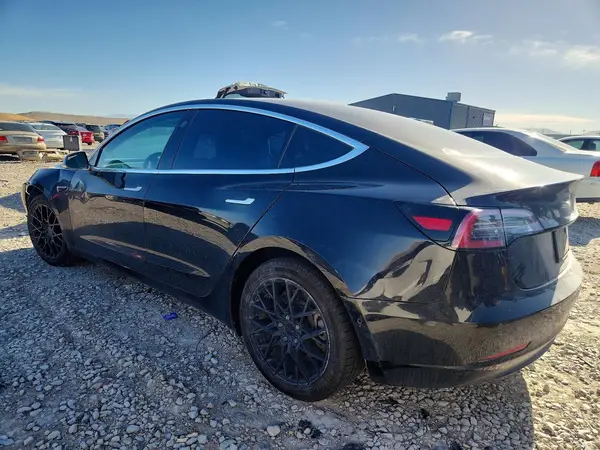 5YJ3E1EAXKF297823 2019 TESLA MODEL 3 - Image 2