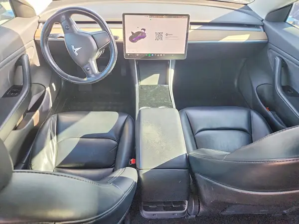 5YJ3E1EAXKF297823 2019 TESLA MODEL 3 - Image 8