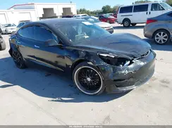 5YJ3E1EAXKF298129 2019 TESLA MODEL 3
