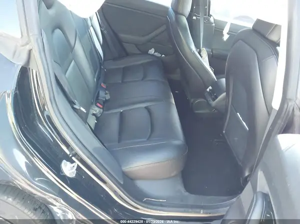 5YJ3E1EAXKF298129 2019 TESLA MODEL 3 - Image 8