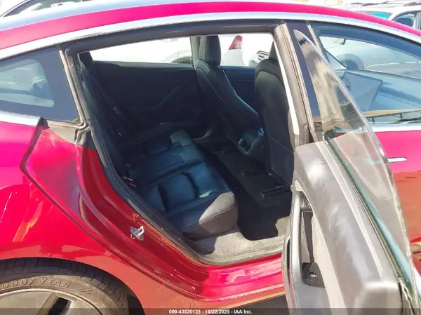 5YJ3E1EAXKF299006 2019 TESLA MODEL 3 - Image 8