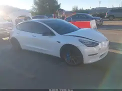 5YJ3E1EAXKF299880 2019 TESLA MODEL 3