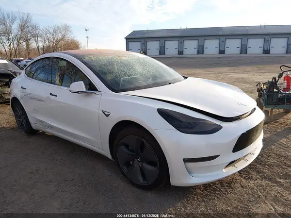5YJ3E1EAXKF299927 2019 TESLA MODEL 3 - Image 1