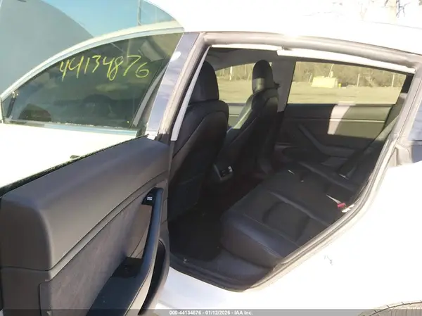 5YJ3E1EAXKF299927 2019 TESLA MODEL 3 - Image 8