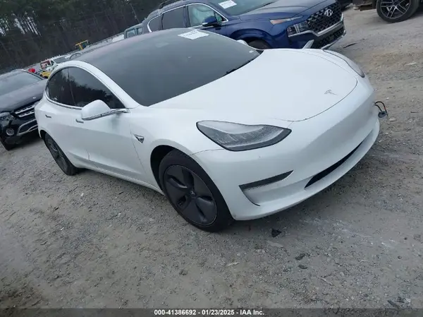 5YJ3E1EAXKF299958 2019 TESLA MODEL 3 - Image 1