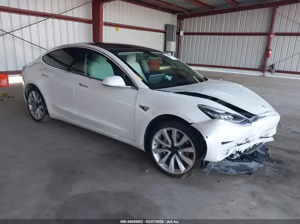 5YJ3E1EAXKF302650 2019 TESLA MODEL 3